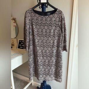 JH Collections Black & Cream Lace Cocktail Dress w/ Gold Accents - Size 16